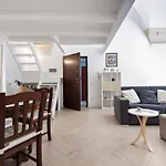 Mesagnesi 6 - Loft Centro Storico Sit